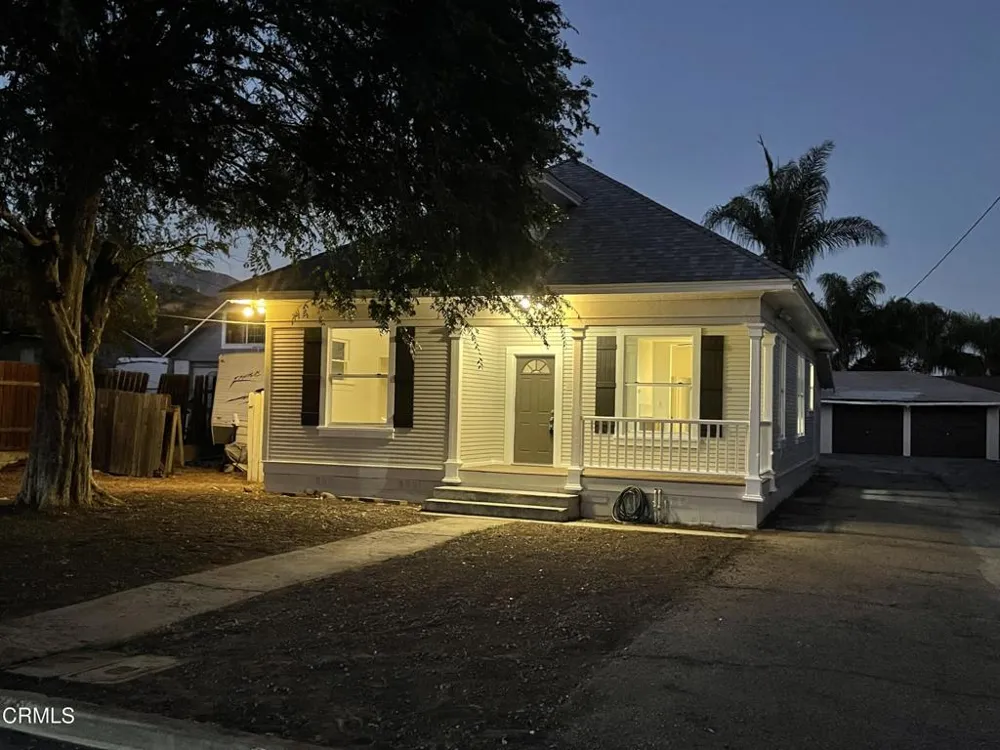 715 Encino Place Santa Paula, CA 93060