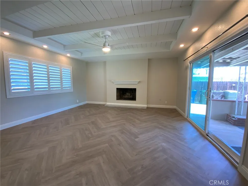 761 W 6th Ontario, CA 91762
