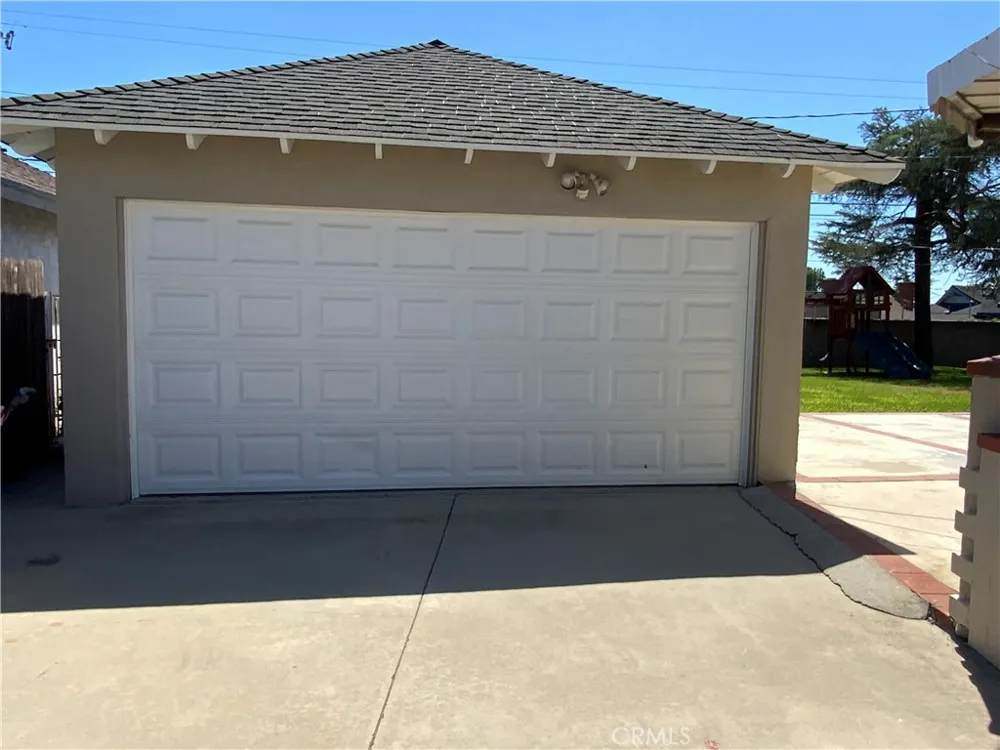 761 W 6th Ontario, CA 91762