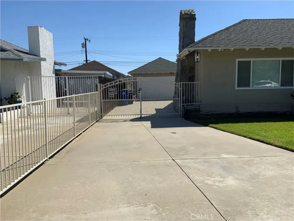 761 W 6th Ontario, CA 91762