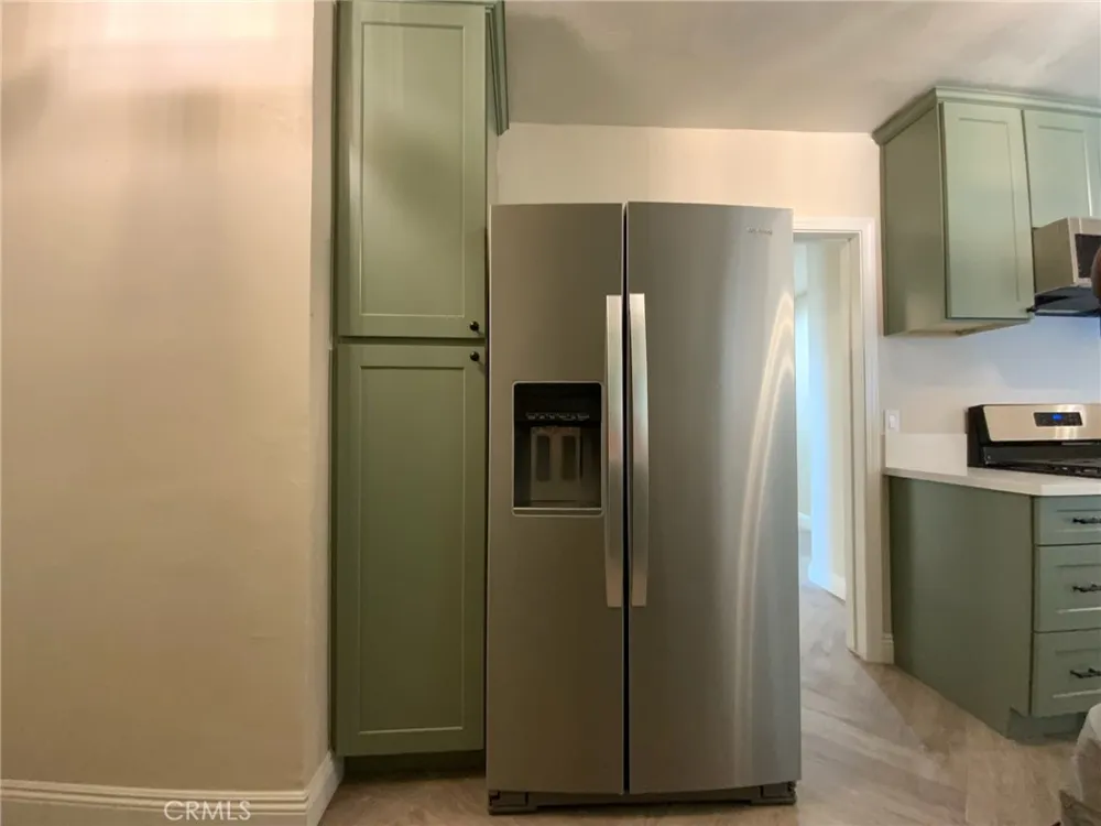 761 W 6th Ontario, CA 91762