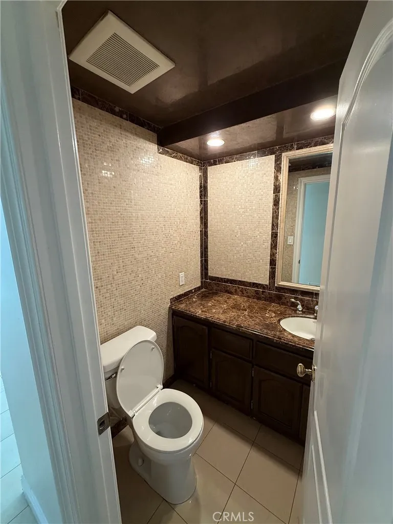 9 Mandrake Irvine, CA 92612