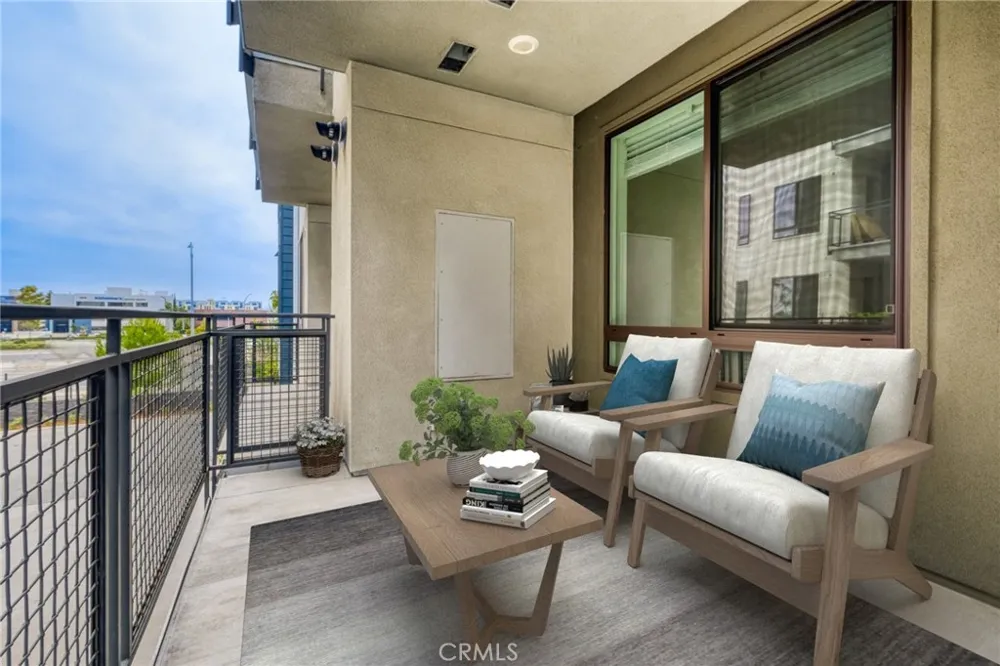1226 Nolita Irvine, CA 92612