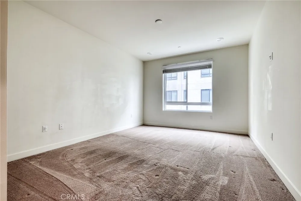 1226 Nolita Irvine, CA 92612