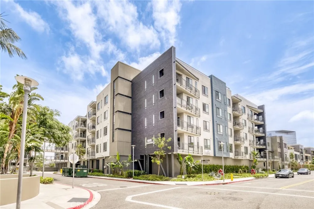 1226 Nolita Irvine, CA 92612