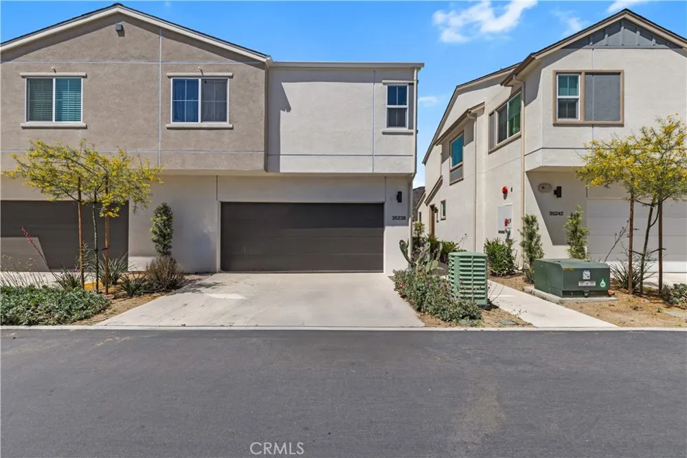 35238 Blossom Fallbrook, CA 92028