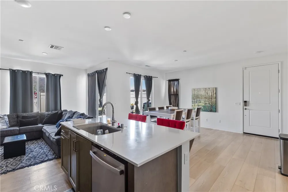 35238 Blossom Fallbrook, CA 92028