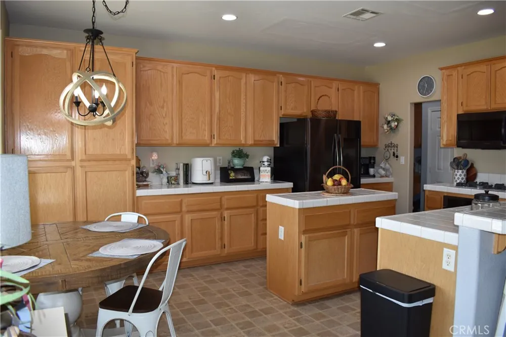 39768 Registry Palmdale, CA 93551
