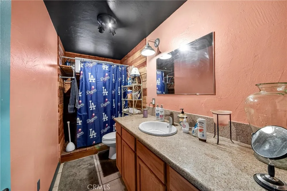 57661 Aberdeen Yucca Valley, CA 92284