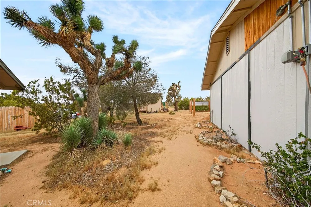 57661 Aberdeen Yucca Valley, CA 92284