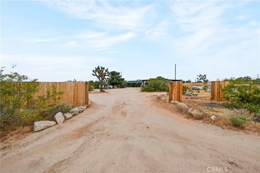 57661 Aberdeen Yucca Valley, CA 92284