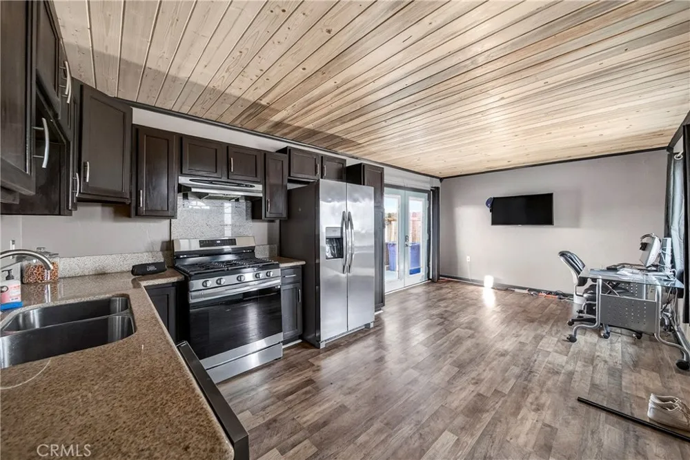 57661 Aberdeen Yucca Valley, CA 92284