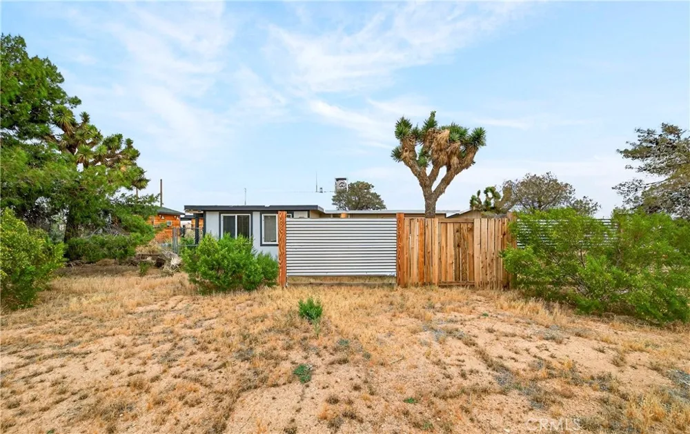 57661 Aberdeen Yucca Valley, CA 92284