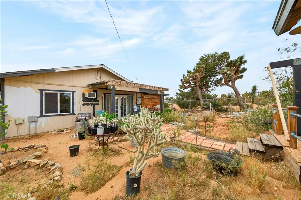 57661 Aberdeen Yucca Valley, CA 92284