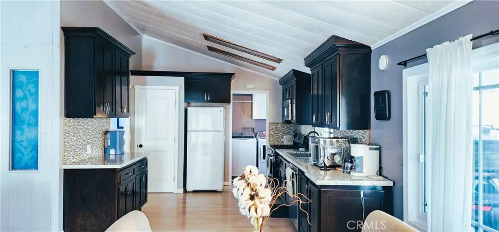 2595 Atlanta #19 Riverside, CA 92507