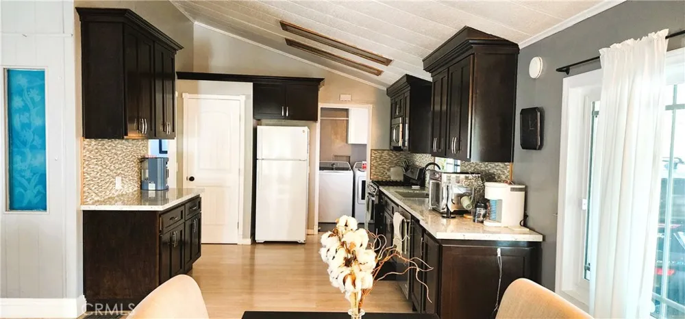 2595 Atlanta #19 Riverside, CA 92507