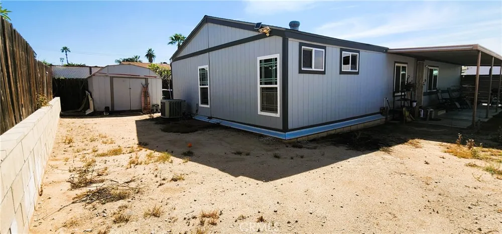2595 Atlanta #19 Riverside, CA 92507