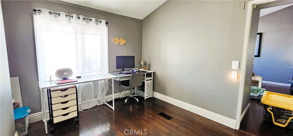 2595 Atlanta #19 Riverside, CA 92507