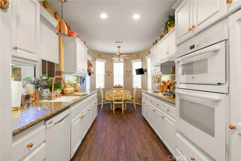 24736 Avignon Drive Valencia, CA 91355
