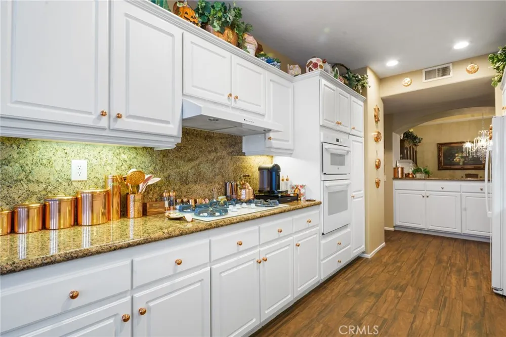 24736 Avignon Drive Valencia, CA 91355