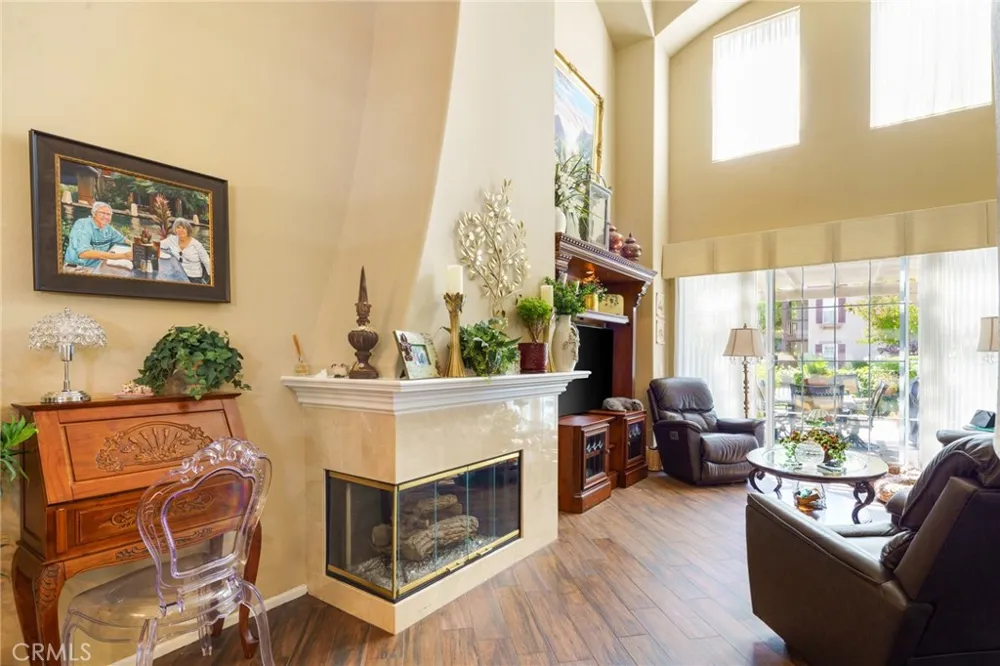 24736 Avignon Drive Valencia, CA 91355