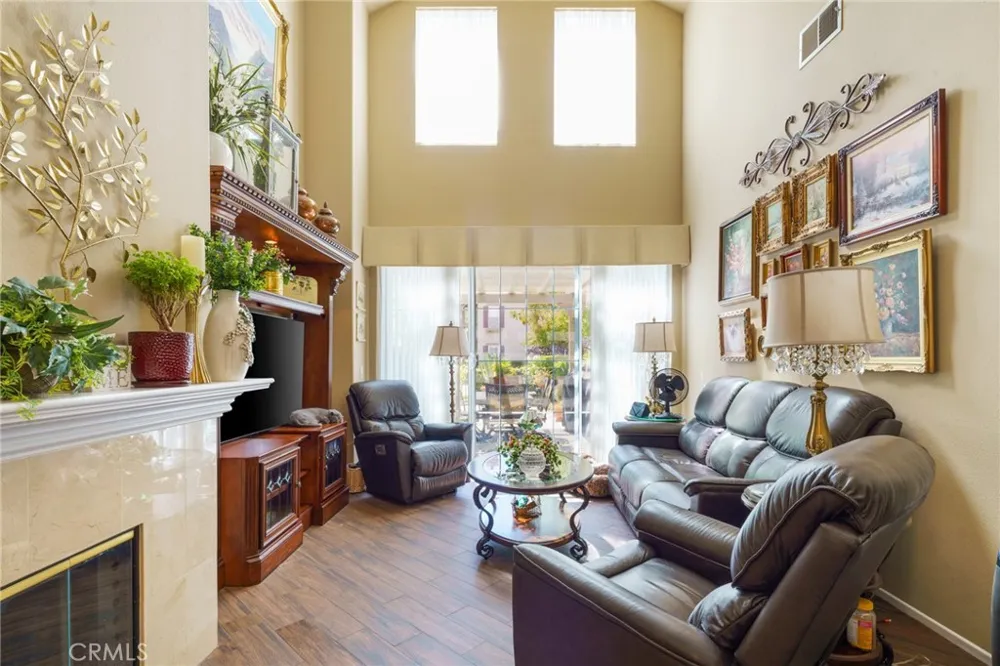 24736 Avignon Drive Valencia, CA 91355