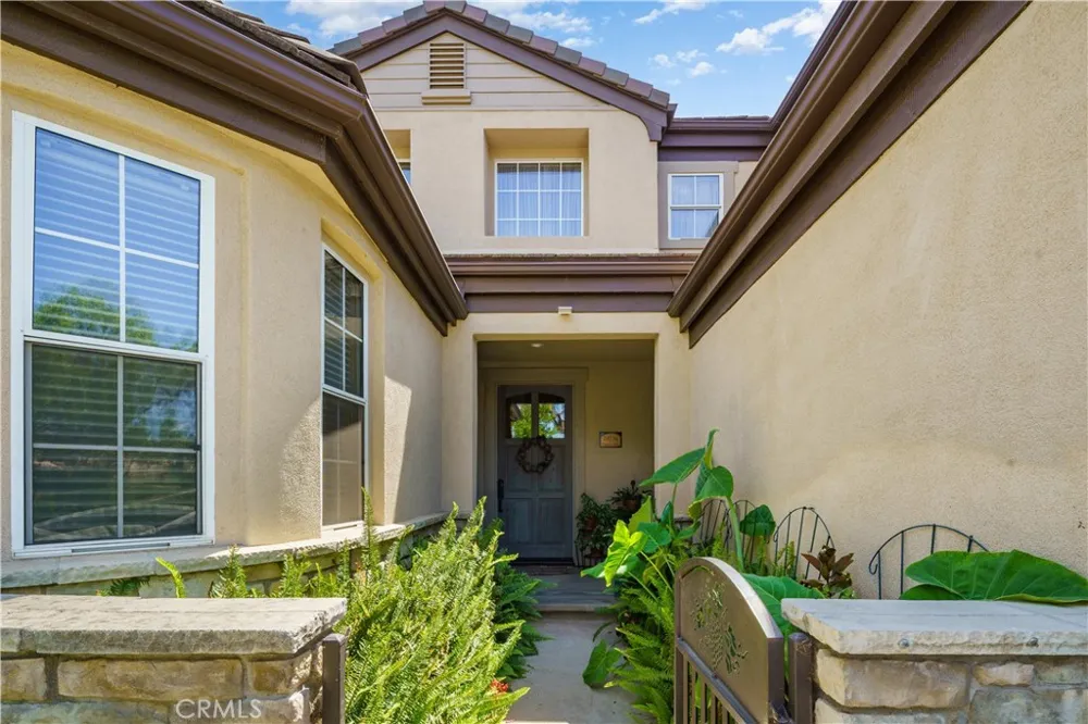 24736 Avignon Drive Valencia, CA 91355