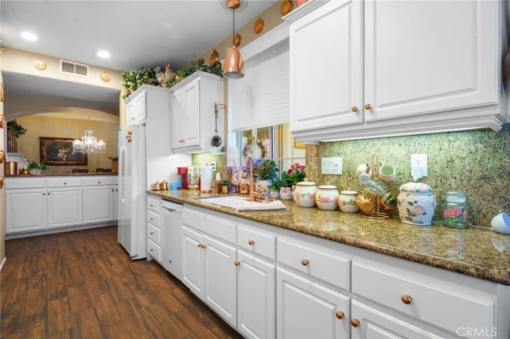 24736 Avignon Drive Valencia, CA 91355