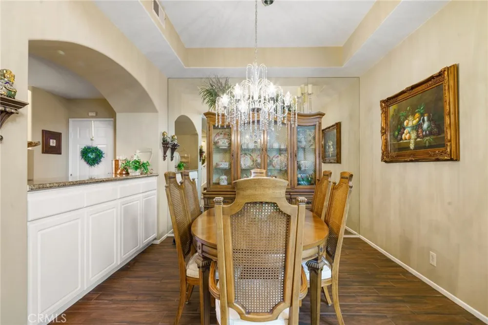 24736 Avignon Drive Valencia, CA 91355