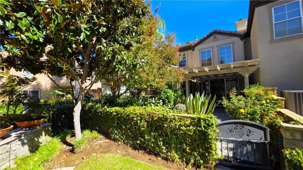24736 Avignon Drive Valencia, CA 91355