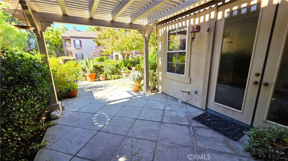 24736 Avignon Drive Valencia, CA 91355
