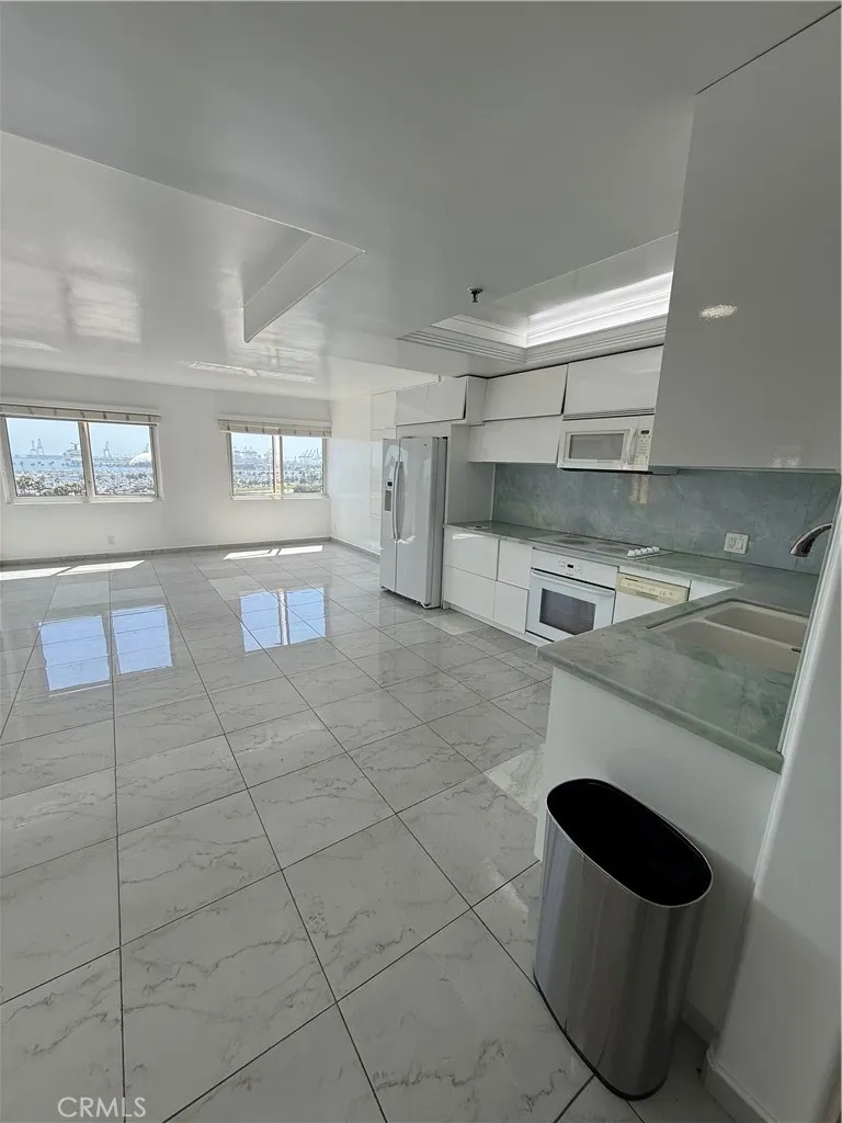 525 E Seaside Long Beach, CA 90802