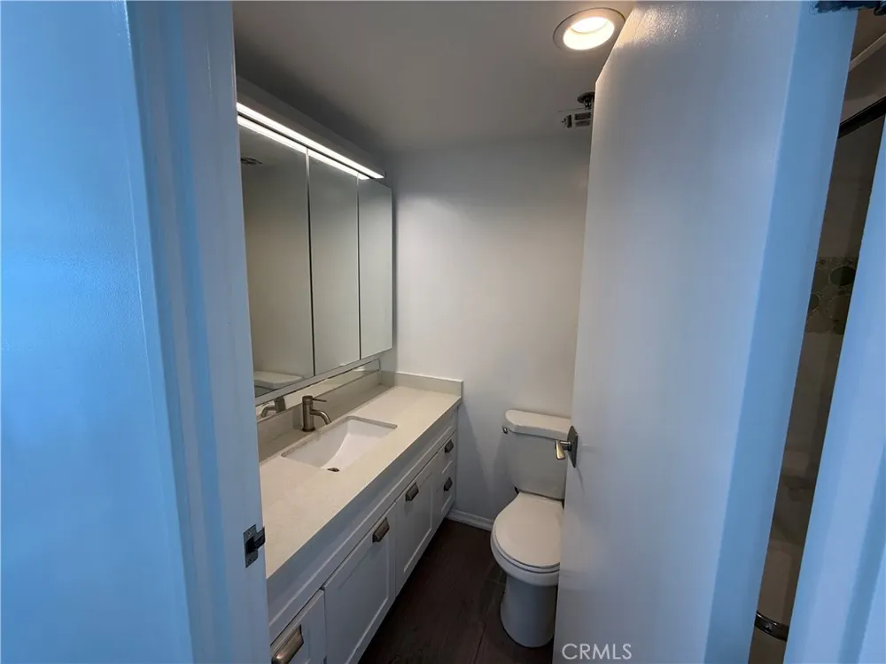 525 E Seaside Long Beach, CA 90802