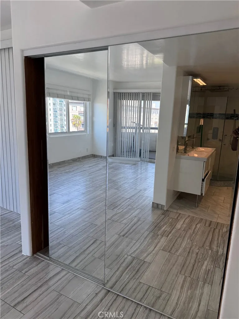 525 E Seaside Long Beach, CA 90802