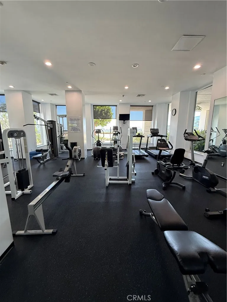 525 E Seaside Long Beach, CA 90802