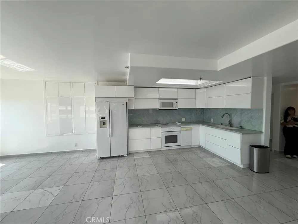 525 E Seaside Long Beach, CA 90802