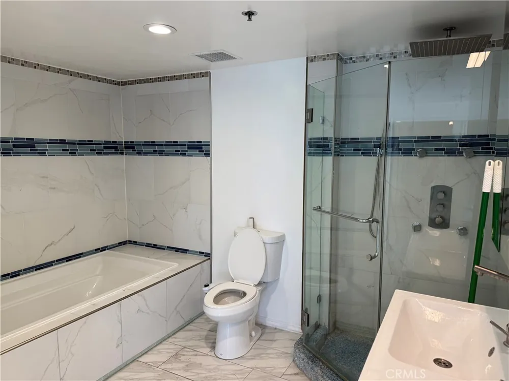 525 E Seaside Long Beach, CA 90802