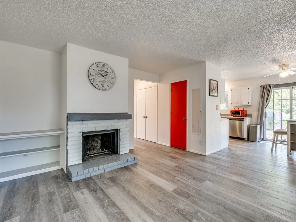 24 W Rachel Street Bixby, OK 74008