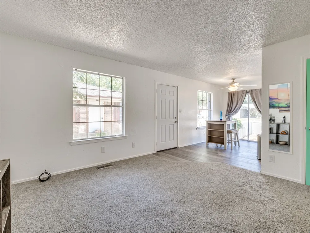 24 W Rachel Street Bixby, OK 74008