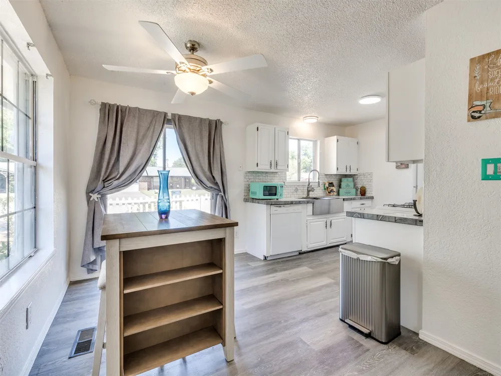 24 W Rachel Street Bixby, OK 74008