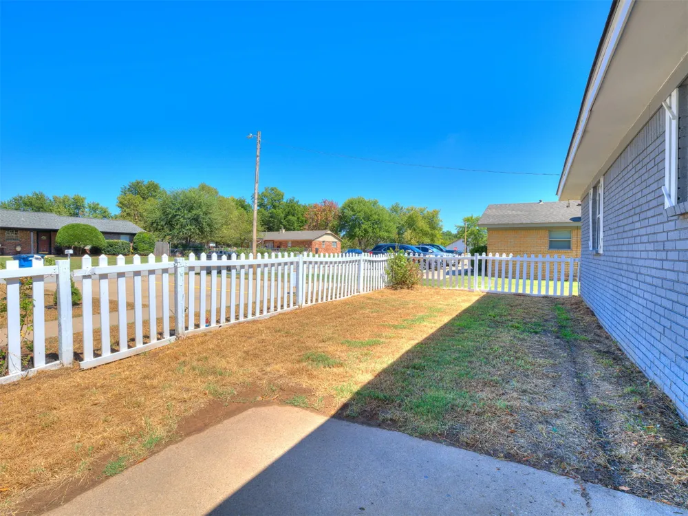 24 W Rachel Street Bixby, OK 74008