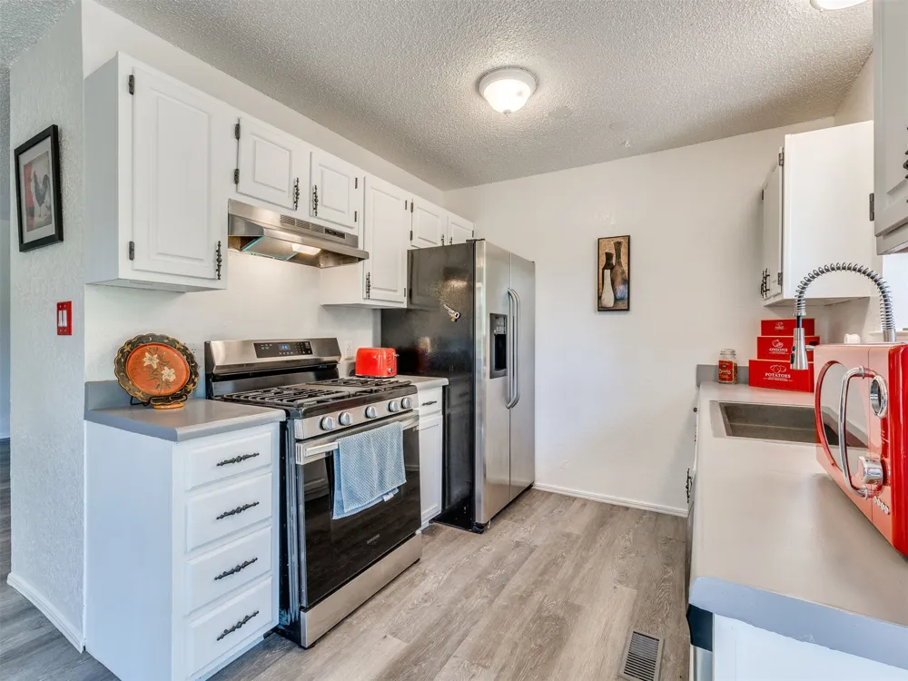 24 W Rachel Street Bixby, OK 74008