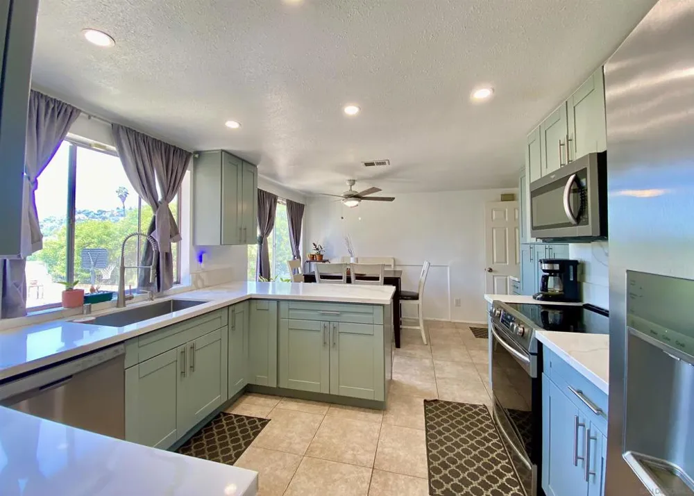 4132 Palm Tree Court La Mesa, CA 91941