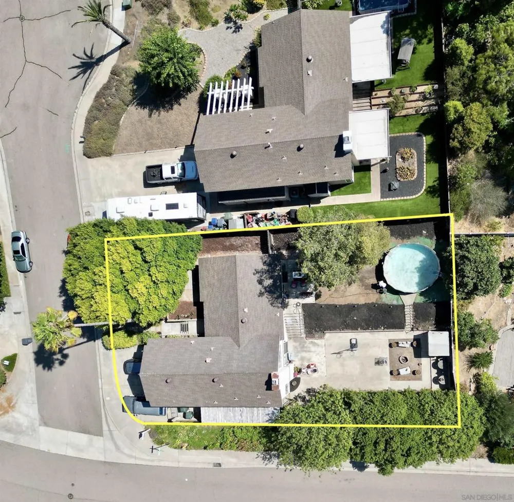 4132 Palm Tree Court La Mesa, CA 91941