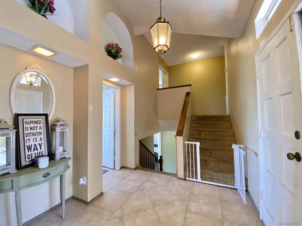 4132 Palm Tree Court La Mesa, CA 91941
