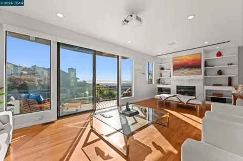 5 Schooner Hill