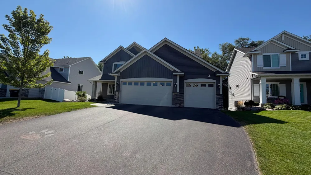 5590 Upper 179th Street W Lakeville, MN 55044