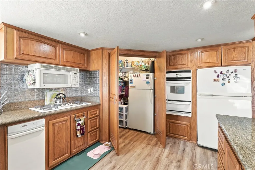 10210 Baseline #192 Rancho Cucamonga, CA 91701