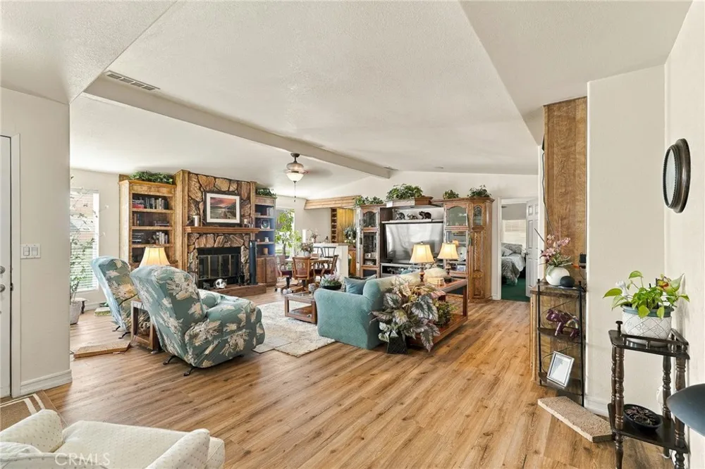 10210 Baseline #192 Rancho Cucamonga, CA 91701