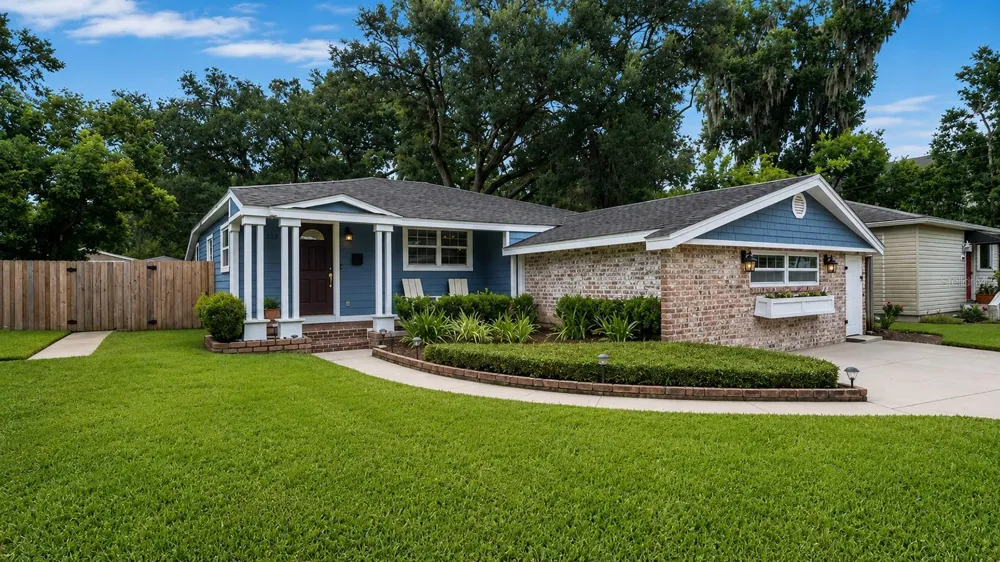 1819 LAKE SUE DRIVE Orlando, FL 32803